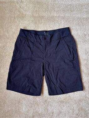 Athleta Women’s Black Trekkie Bermuda 2.0 Performance Shorts